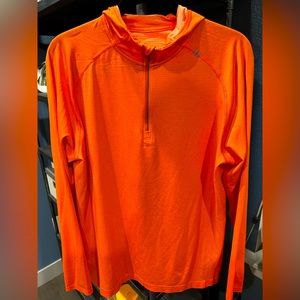 Lululemon Men’s Large Orange pullover
